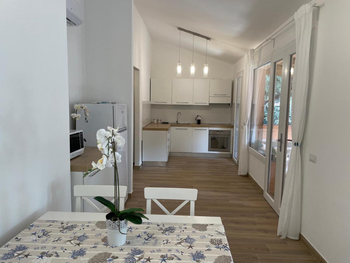 Beach House Calaverde Village Santa Margherita di Pula Eksteriør billede